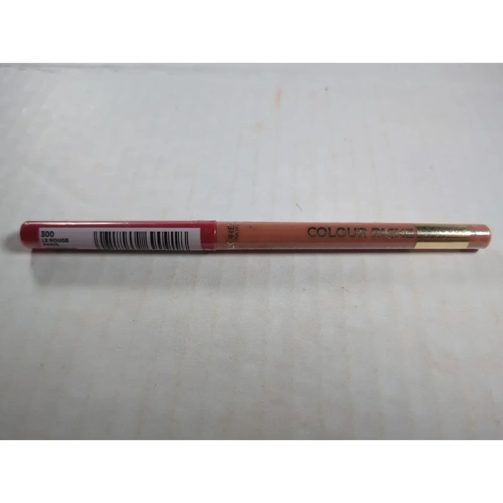 L'Oréal Color Riche Anti Feathering Lip Liner New Sealed‎ 300 Le Rouge